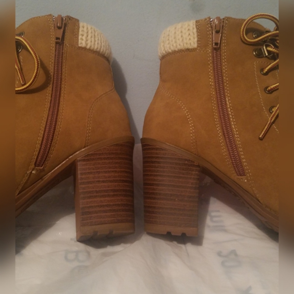 ESPRIT Yellow Lace-Up Ankle Heel Shoes Sz 7M - Picture 4 of 7